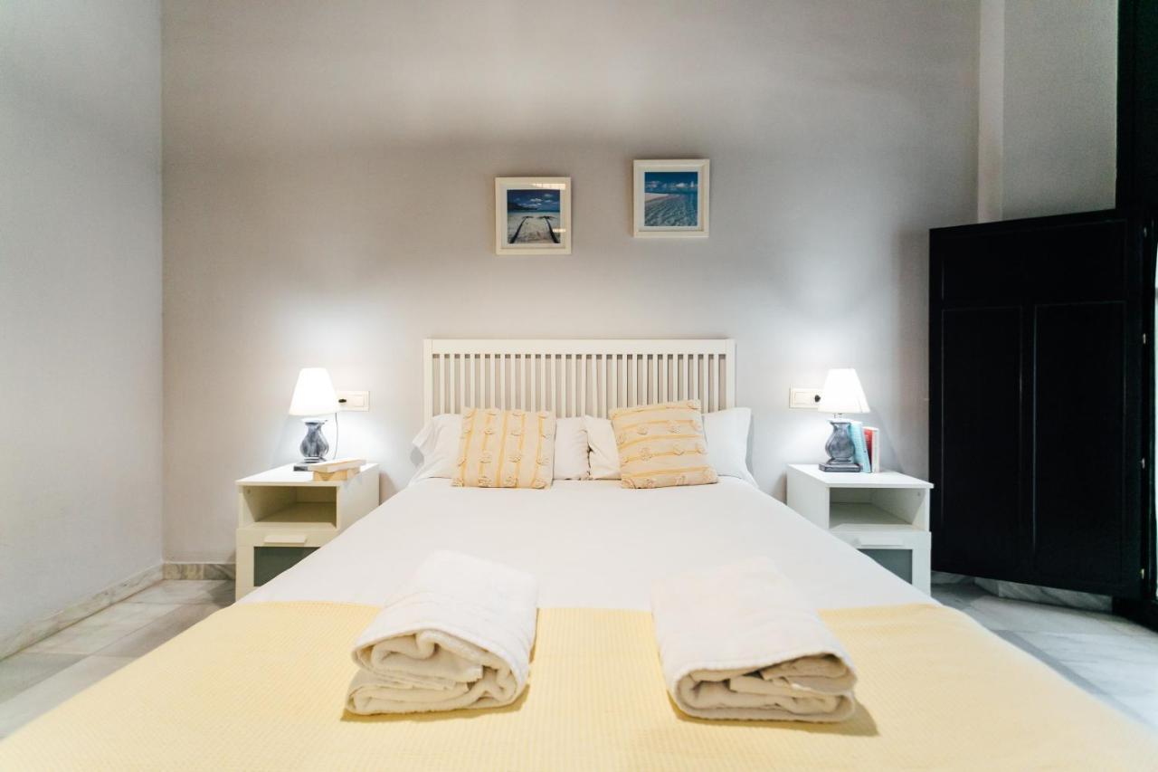 Apartament Alohamundi San Vicente Sewilla Zewnętrze zdjęcie