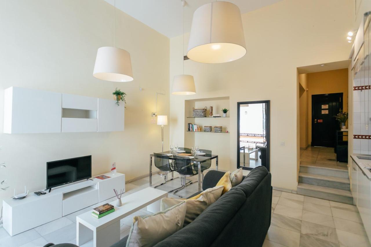 Apartament Alohamundi San Vicente Sewilla Zewnętrze zdjęcie